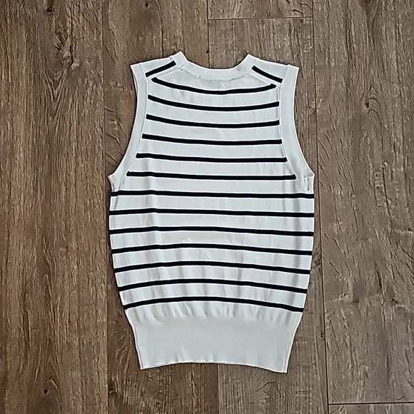 ZARA Cream & Navy Top, Size S - Picture 2 of 2